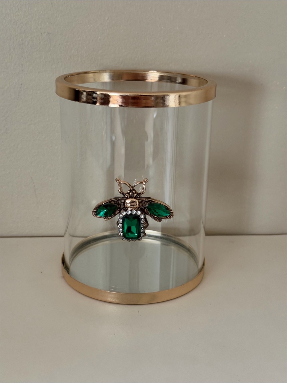 Brush holder